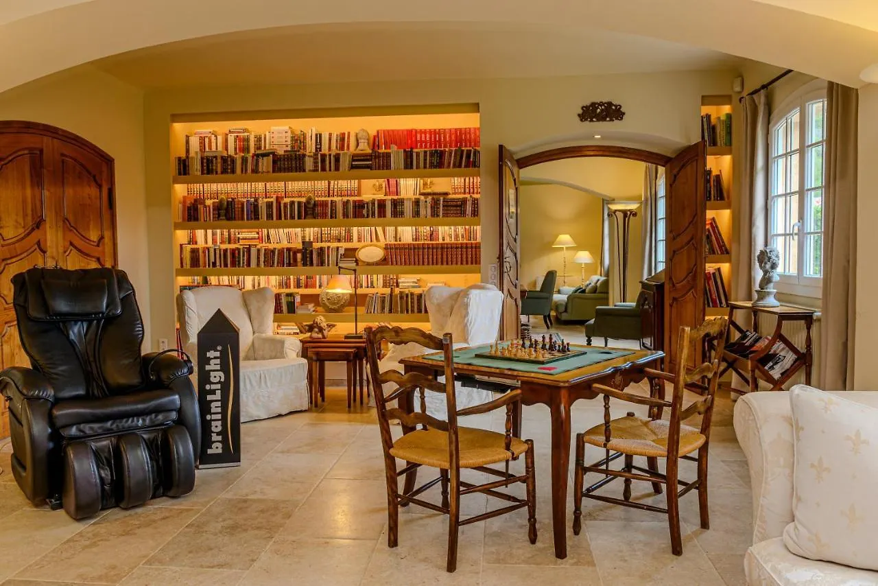 La Bastide Du Calalou; BW Signature Collection Moissac-Bellevue 4*,