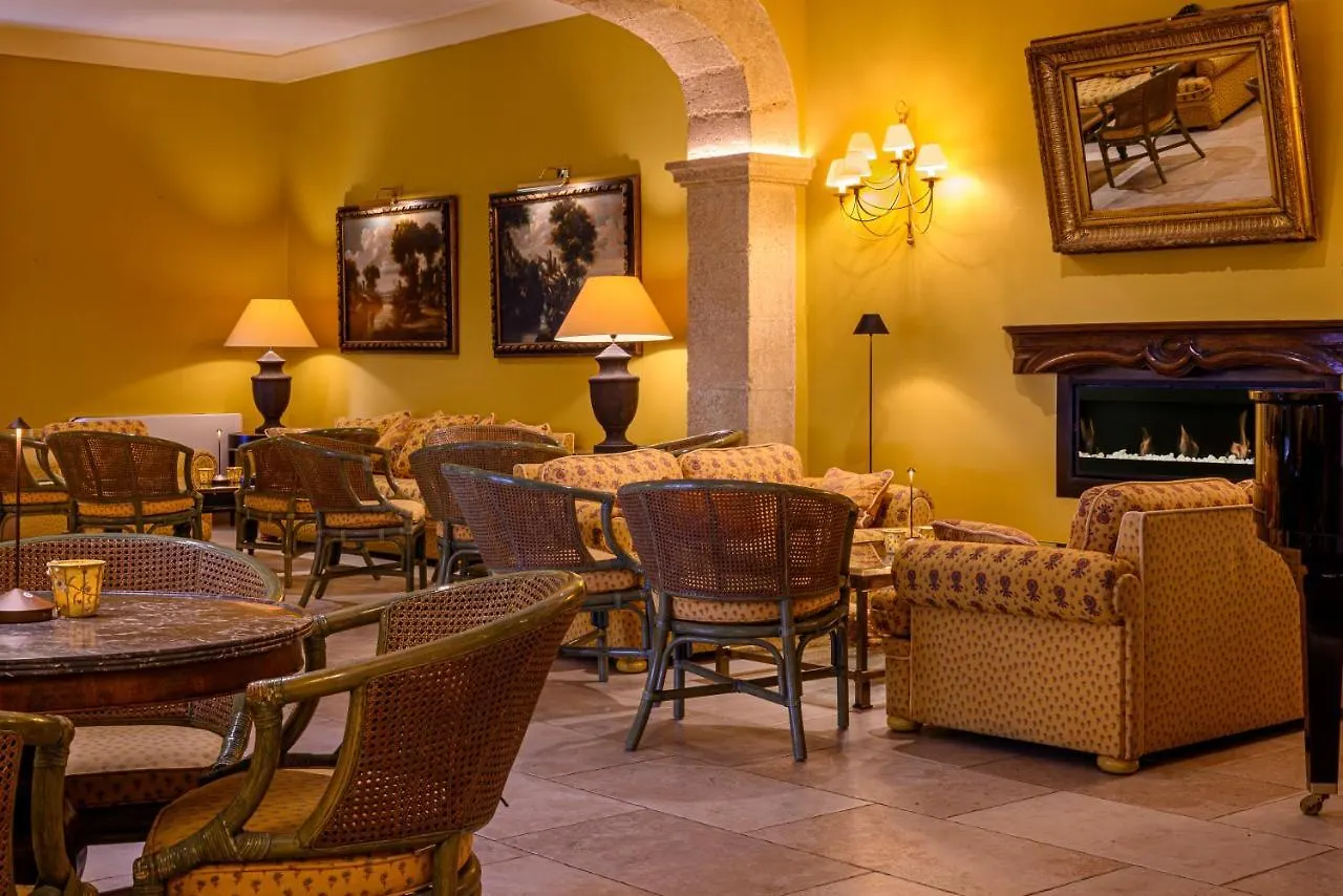 Hotel La Bastide Du Calalou; BW Signature Collection Moissac-Bellevue